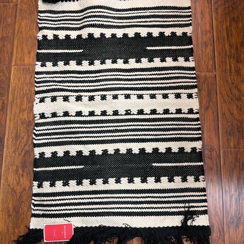 NWT OPALHOUSE SMALL RUG 24”x36